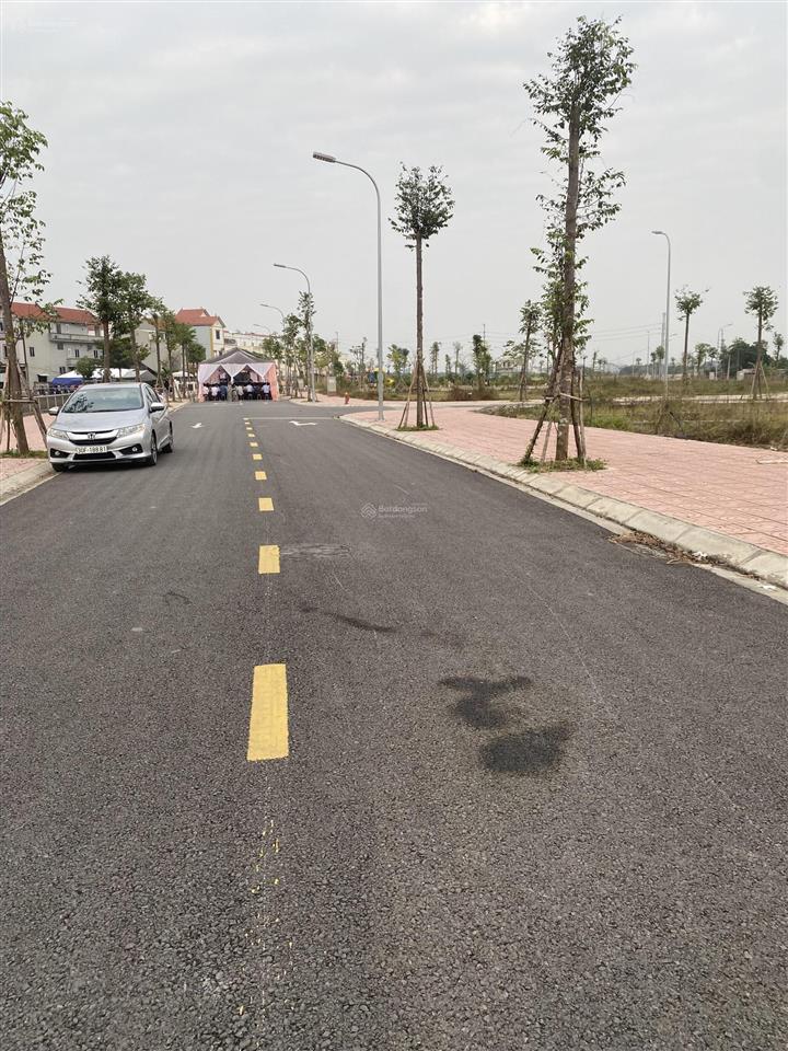 Chính chủ bán đất đấu giá tiền yên hoài đức.  0353 346 ***