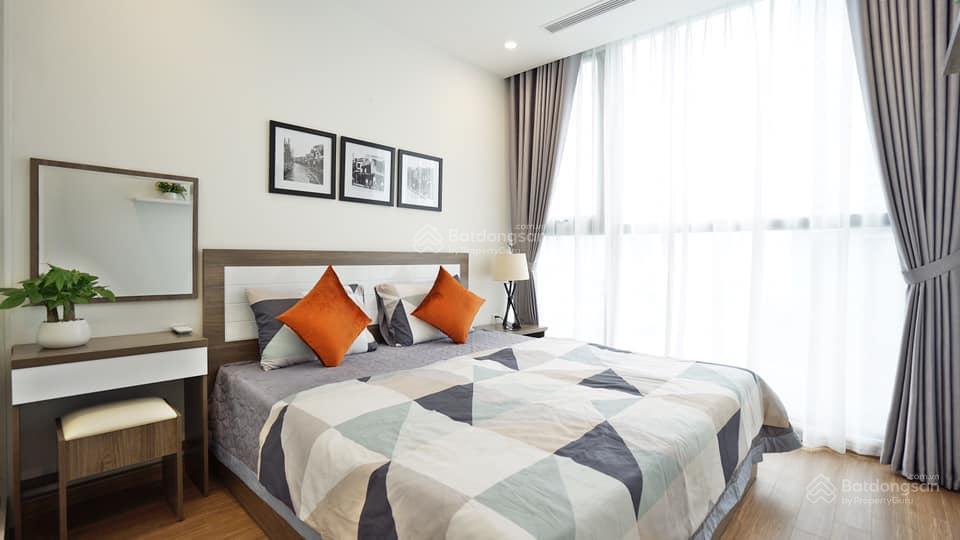 Cho thuê căn hộ 2 ngủ dt 72m2 bc đông nam full nội thất vinhomes skylake phạm hùng  0982 402 ***