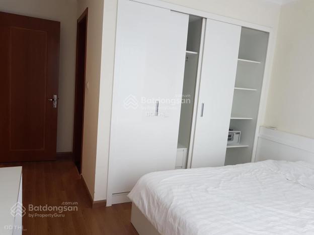 Cho thuê gấp căn 2 ngủ đủ đồ chung cư vinhomes nguyễn chí thanh  0982 402 ***