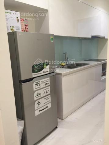 Cho thuê gấp căn 2 ngủ đủ đồ chung cư vinhomes nguyễn chí thanh  0982 402 ***