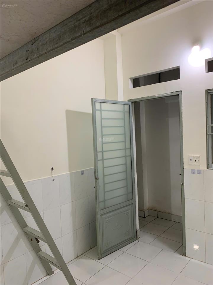 Phòng trọ khuông việt, tân phú 20m2, an ninh, sạch sẽ, gần đh văn hiến, đhqt hồng bàng, đầm sen