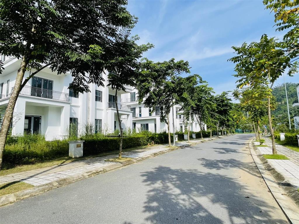 Biệt thự song lập 258m2 xanh villas  giá chuyển nhượng tốt nhất dự án   0904 888 ***