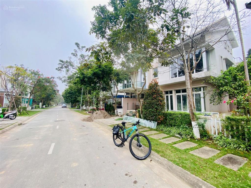 Biệt thự song lập xanh villas 214m2  sẵn sổ đỏ. giá chỉ hơn 16 tỷ