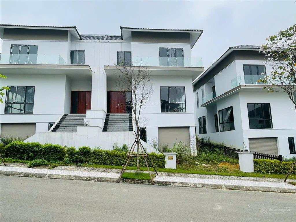 Cần bán biệt thự song lập khu c, diện tích 194m2  giá chỉ 14,2 tỷ