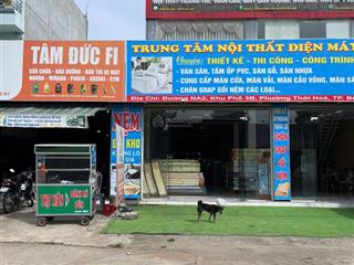 Chính chủ bán đ na2 ngay cổng kcn mỹ phước 3. 16x27=425m2, full tc giá 15.5 tỷ 0868 914 *** ngale
