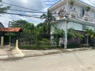 Cần bán gấp lô góc 2 mặt tiền tiền đ nhị bình 16 hóc môn 11x30 tc full giá 11 tỷ đt 0868 914 ***