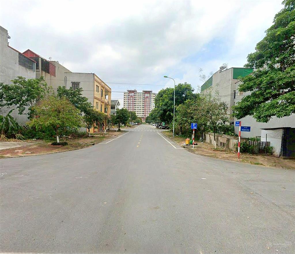 Em cần bán lô đất đường hoàng văn thụ, phường kinh bắc tp bắc ninh giá chỉ nhỉnh 9 tỷ