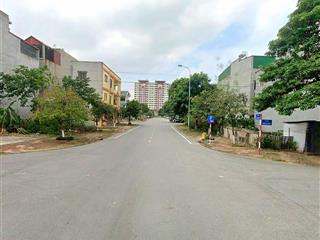 Em cần bán lô đất đường hoàng văn thụ, phường kinh bắc tp bắc ninh giá chỉ nhỉnh 9 tỷ