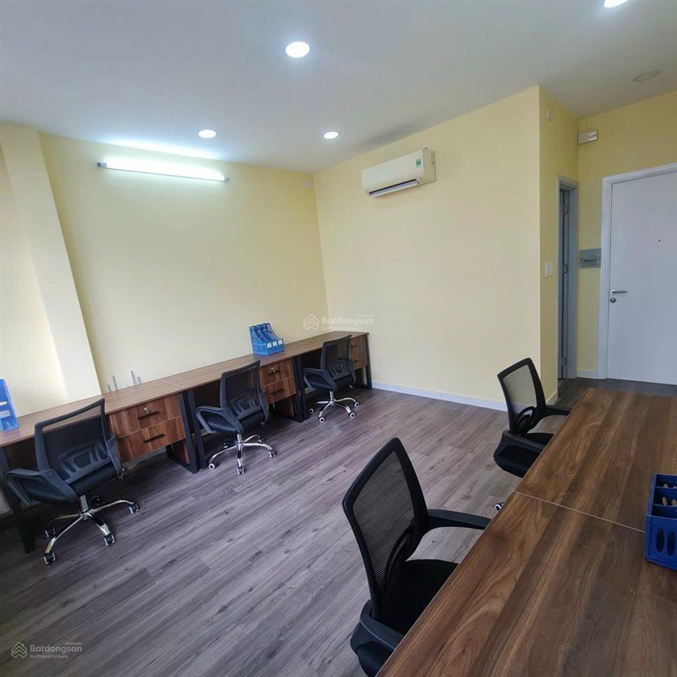 Cho thuê văn phòng chính chủ full nội thất, 25m  giá siêu tiết kiệm   0966 047 ***
