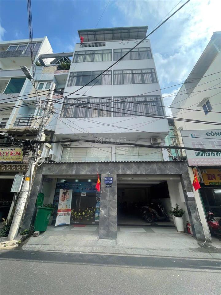 Cho thuê văn phòng chính chủ full nội thất, 25m  giá siêu tiết kiệm   0966 047 ***