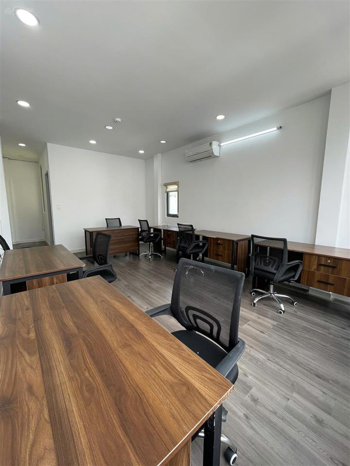 Cho thuê văn phòng đẹp 35m | chỉ 8 triệu/thángmặt tiền lạc long quân q.tân bình   0966 047 ***