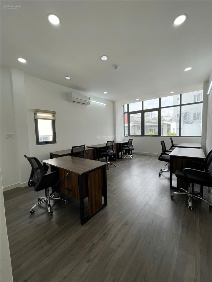 Chính chủ cho thuê văn phòng  full nội thất  35m2   0966 047 ***