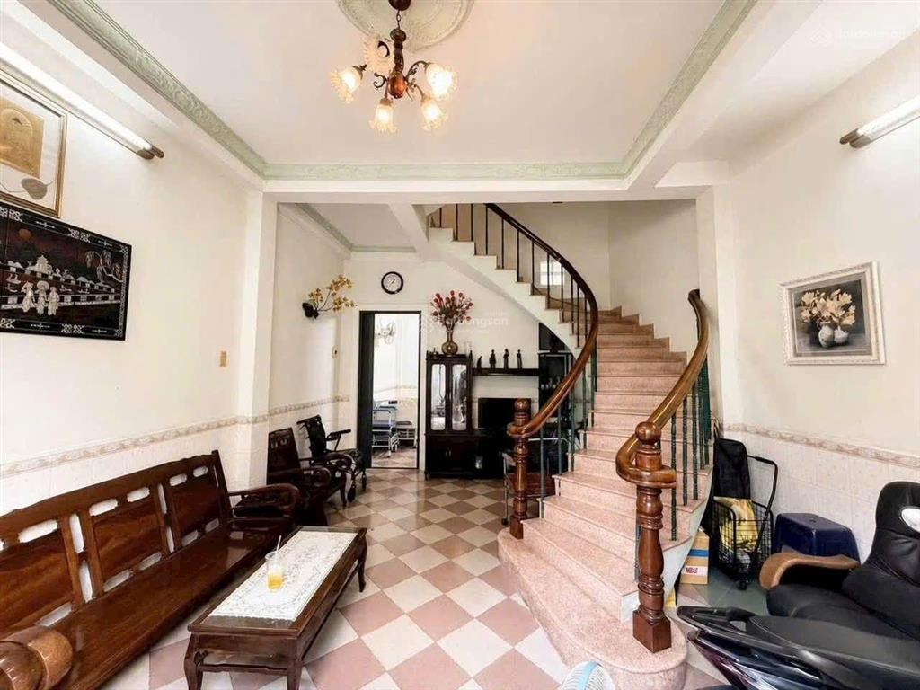 Hiếm nhà bán nguyễn văn cừ giáp q1 hẻm xe hơi  4 tầng