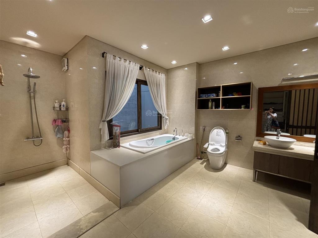 Cho thuê nhà siêu đẹp 5pn đường ba đình, hải châu, đà nẵng hiện đại, thoáng mát, trung tâm đn