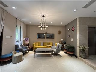 Cho thuê nhà siêu đẹp 5pn đưởng ba đình, hải châu, đà nẵng thiết kế hiện đại, thoáng mát, ấm cúng.