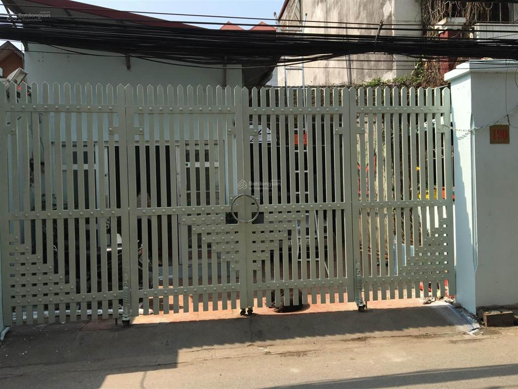 Chính chủ cho thuê nhà nguyên căn mặt phố bồ đề  có sân để ô tô | phù hợp văn phòng & kinh doanh