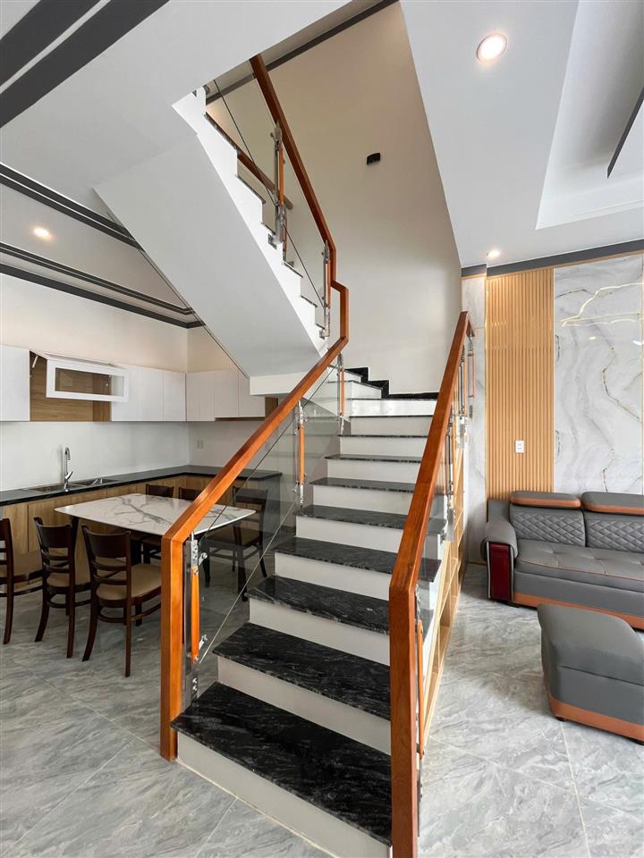 Bán nhà mới xây phường hòa lợi, tp.hcm, thiết kế hiện đại, dọn vào ở ngay, 100m2, chỉ nhỉnh 2 tỷ