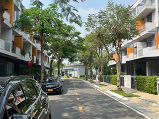 Bán nhà lovera premier view trực diện công viên hồ bơi một căn duy nhất 8,3 tỷ.