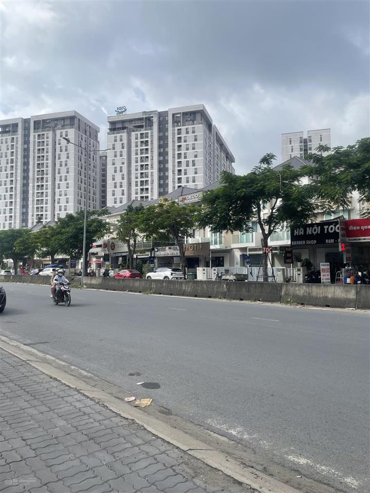 Mặt tiền liên phường q9 chủ gửi bán shophouse merita 3 tầng, sổ hồng lâu dài, hoàn thiện, 23,5 tỷ
