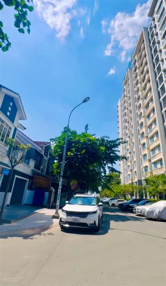 Chủ hạ giá bán căn góc đối diện chung cư cách global city q9 chỉ 89m 0931 000 *** mrs trang. ngang 8m