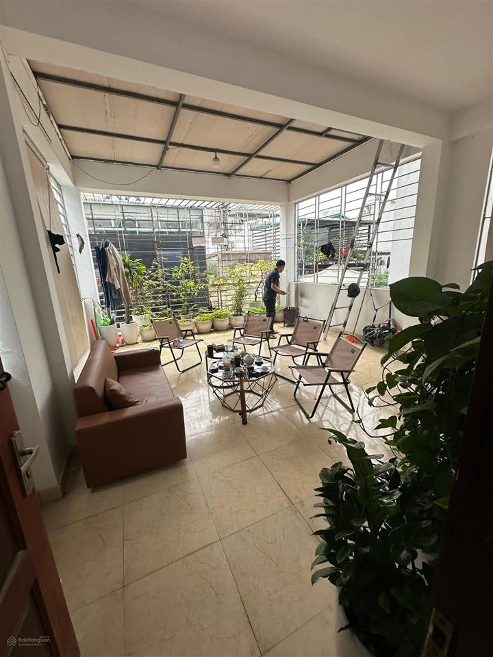 Bán nhà ngõ 80 trung kính  phường yên hòa  cầu giấy  diện tích 81m2 x 7 tầng.
