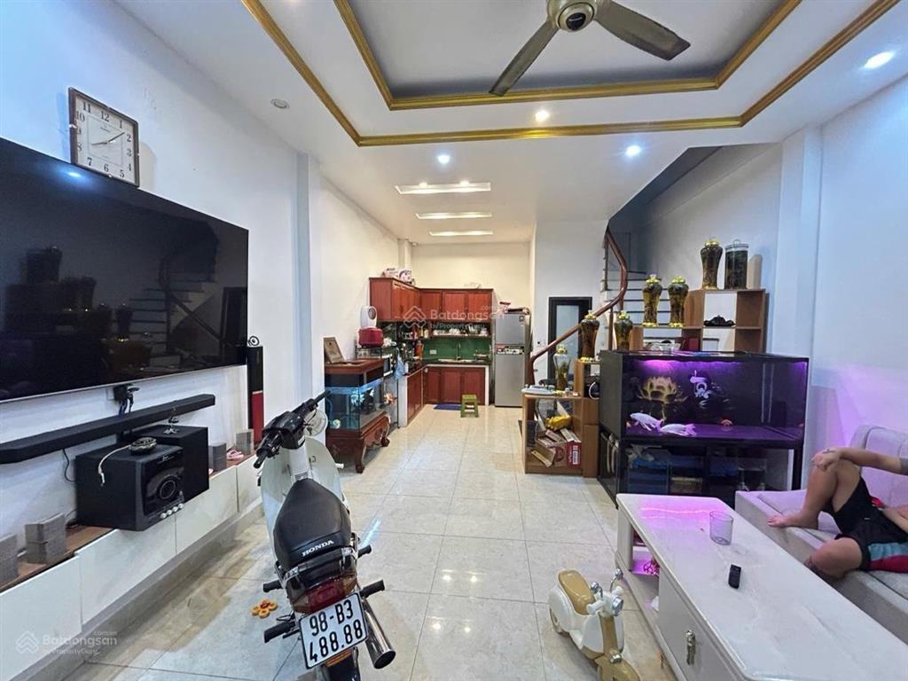 Bán nhà 5 tầng dân xây ngõ 2 phú đô  mỹ đình  diện tích 42m2 xây 5 tầng  giá 7,9 tỷ