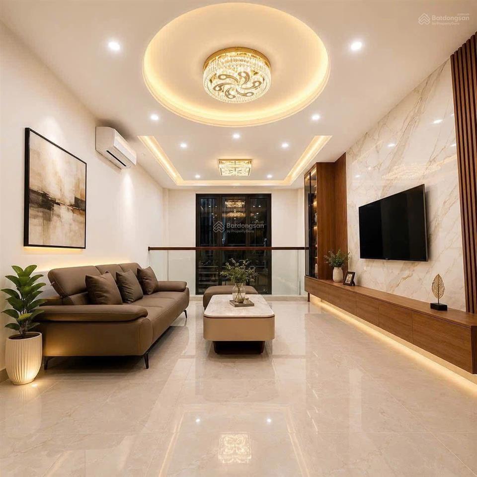 Bán nhà mặt ngõ phố cù chính lanphường khương mai thanh xuândt42m2 x 8 tầng.