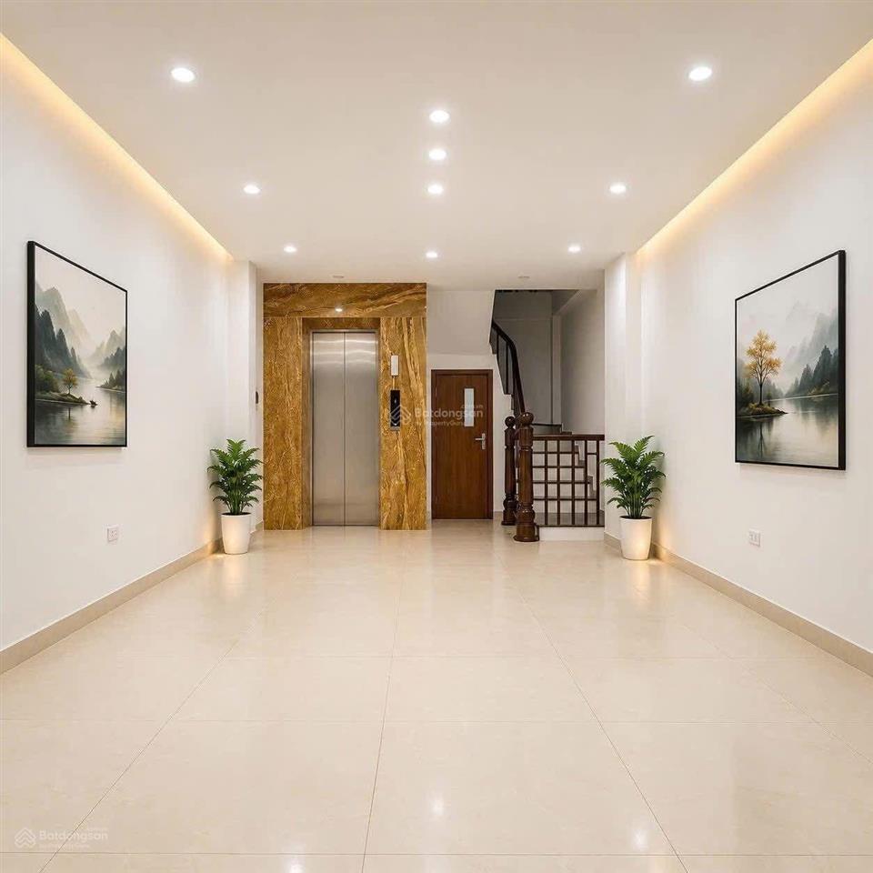 Bán nhà mặt ngõ phố cù chính lanphường khương mai thanh xuândt42m2 x 8 tầng.