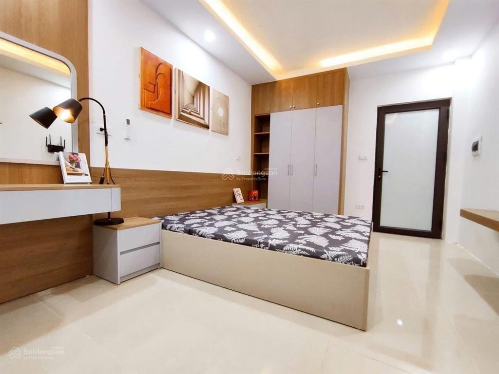 Bán nhà 7 tầng thang máy ngõ 315 nguyễn khang, cầu giấy, dt 65m2 x7 tầng.