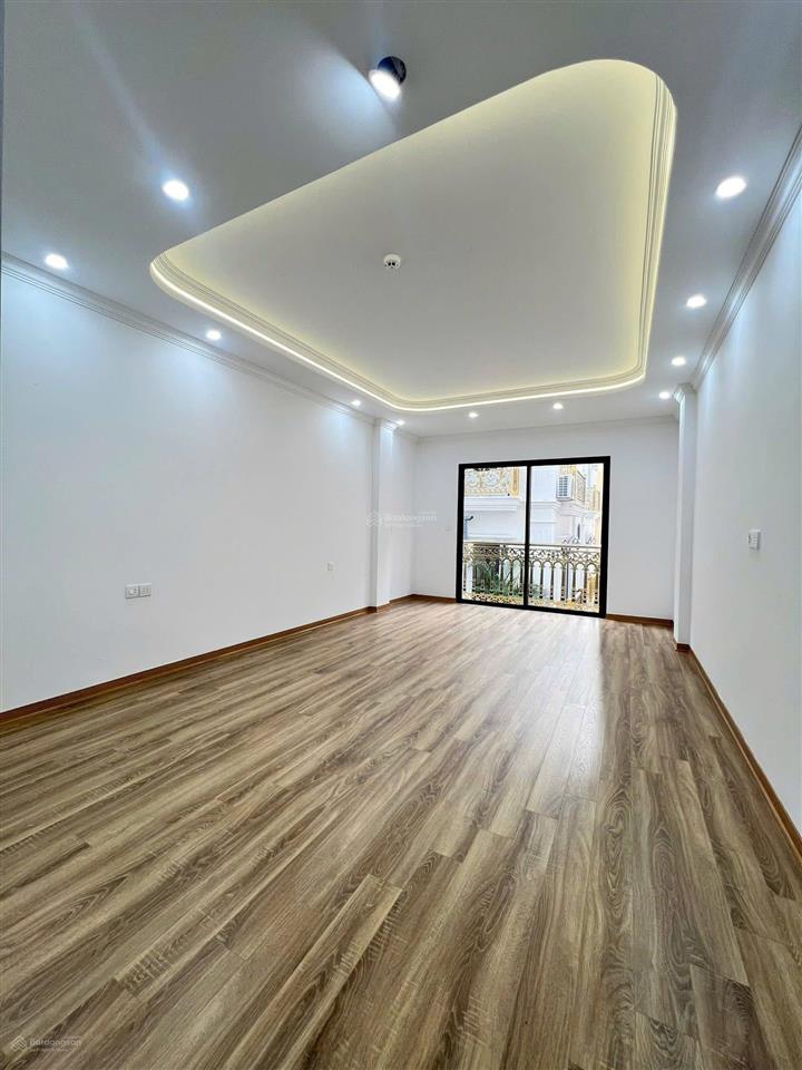 Siêu phẩm trần quốc hoàn nhà 7 tầng thang máy, gara ô tô vị trí đẹp giá 21 tỷ địa chỉ