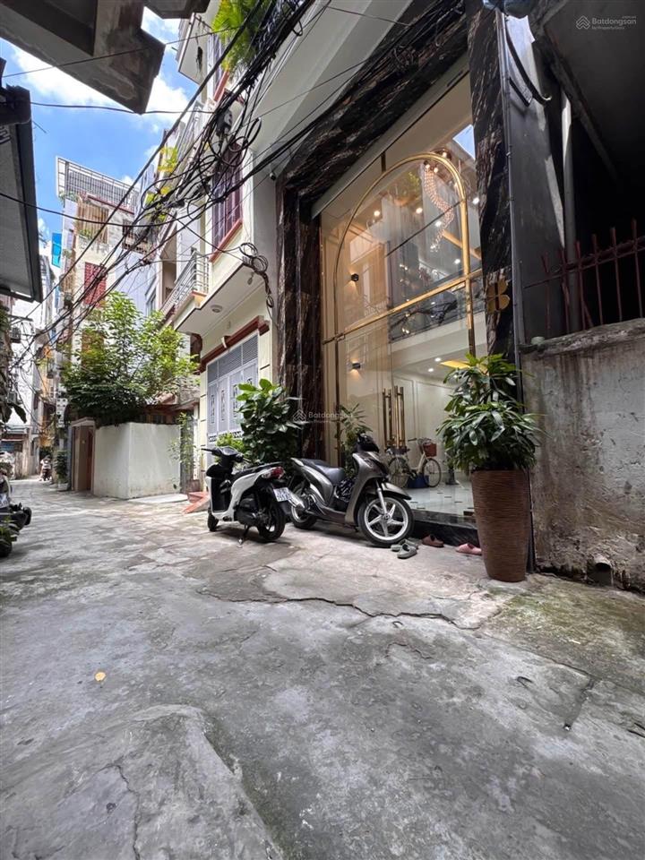 Bán nhà ngõ 90 phố cù chính lan  phường phương liệt  thanh xuân  diện tích 39m2 x 6 tầng.