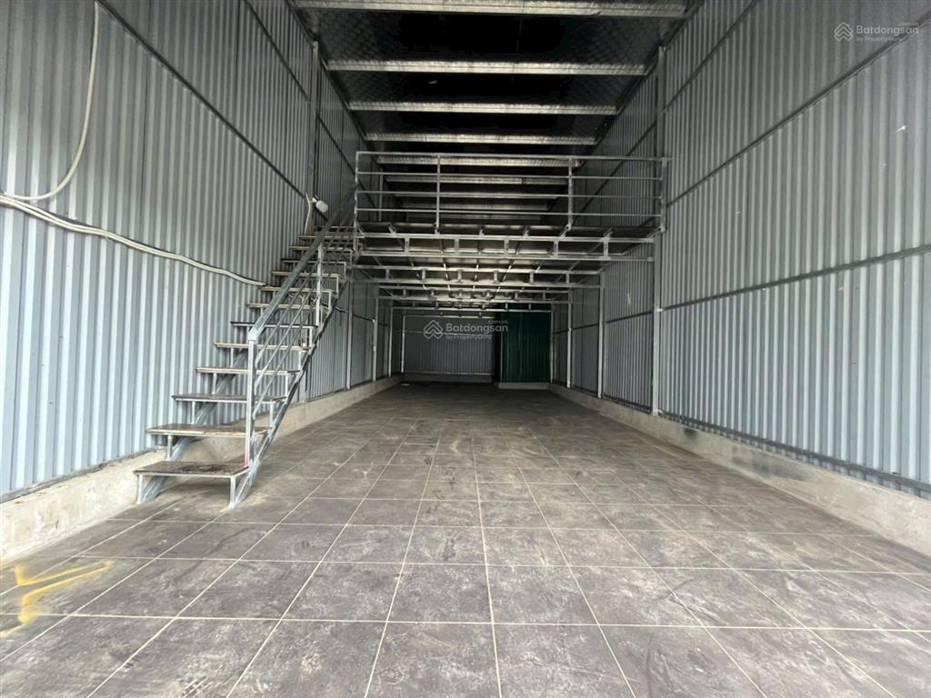 Bán đất tặng nhà tại khu đấu giá phú lương sẵn nhà cấp 4 cao 2,5 tầng. đang cho thuê 85tr/năm