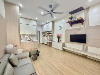 Bán căn hộ 1 ngủ, 1 vệ sinh, 47m khu 11 tòa. nhà đẹp như hình, giá hợp lý