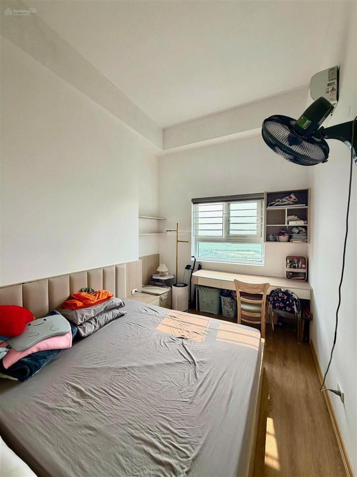 Bán căn hộ 1 ngủ, 1 vệ sinh, 47m khu 11 tòa. nhà đẹp như hình, giá hợp lý