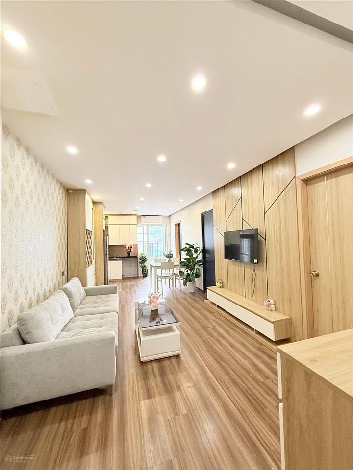 Bán căn hộ 65m, 2 ngủ, 2 vệ sinh, khu 6 toà gần bể bơi, gần trường tuệ đức. nội thất như hình