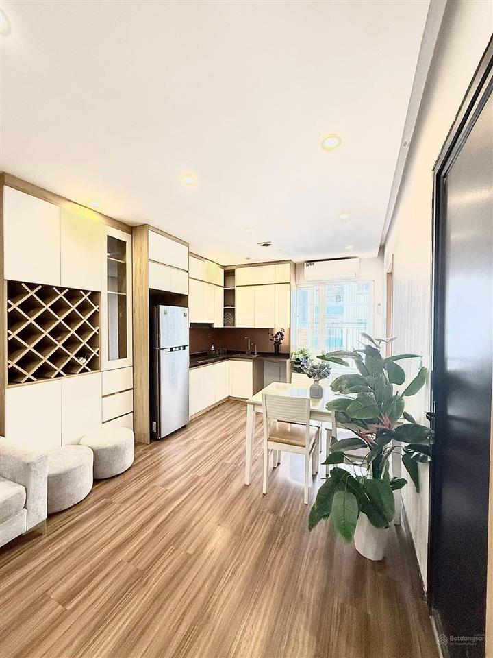 Bán căn hộ 65m, 2 ngủ, 2 vệ sinh, khu 6 toà gần bể bơi, gần trường tuệ đức. nội thất như hình