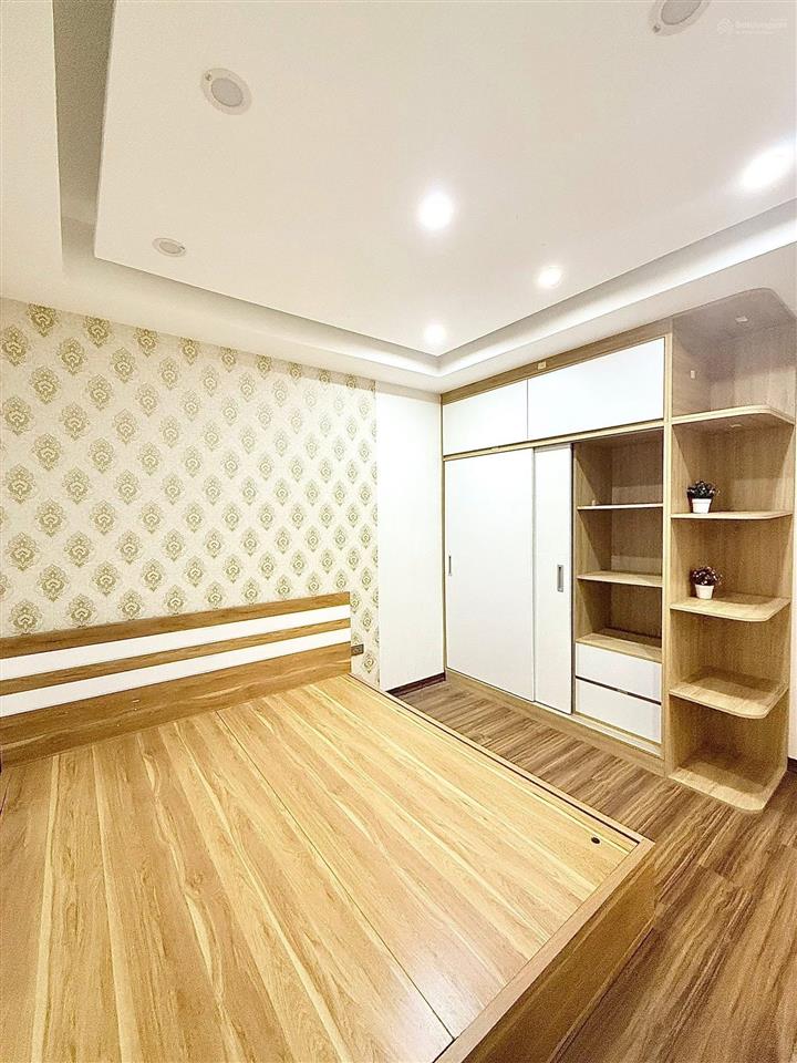 Bán căn hộ 65m, 2 ngủ, 2 vệ sinh, khu 6 toà gần bể bơi, gần trường tuệ đức. nội thất như hình