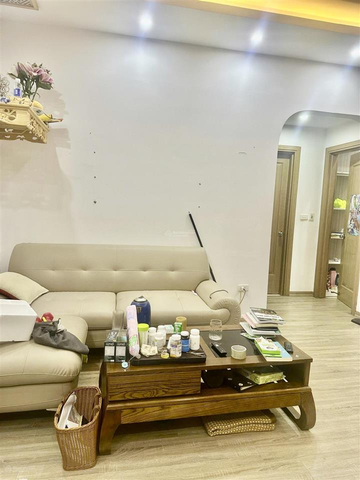 Cho thuê căn gộ góc 76m, 2 ngủ, 2 vệ sinh, khu 3 toà gần trường tuệ đức. full đồ, nhà như hình