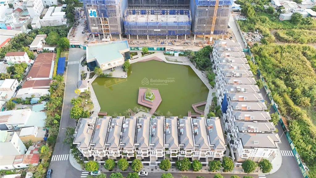 Chỉ 2 tỷ 860 officetel sh lâu dài 48,5 m2 view hồ cảnh quan the peak garden kề ga metro. 0903 053 ***