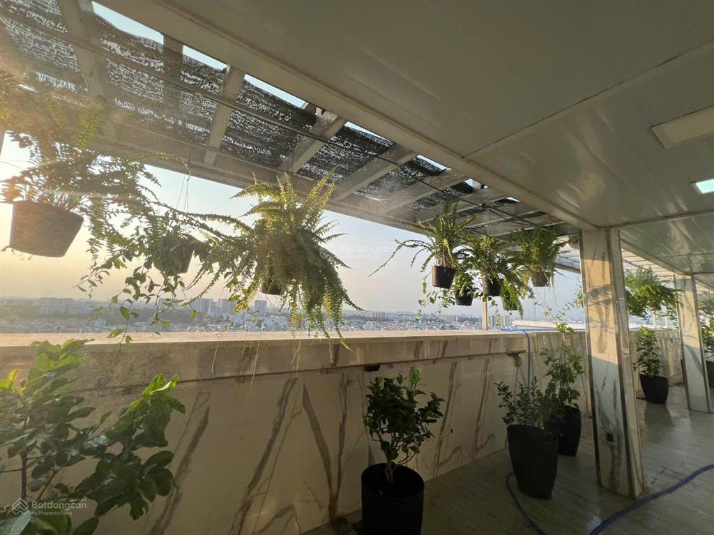 Chính chủ bán căn penhouse trung tâm quận phú nhuận đang cho thuê 110tr/tháng