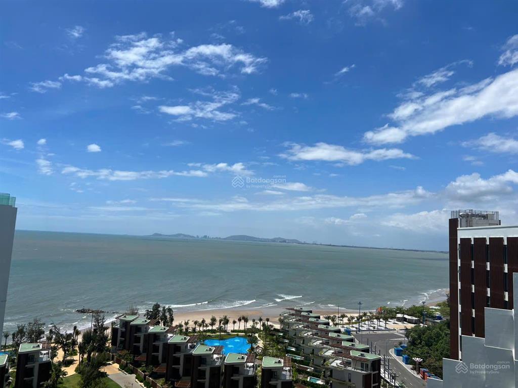 Chính chủ cần bán căn hộ charm resort long hải.
giá tốt nhất thị trường chỉ duy nhất 1 căn