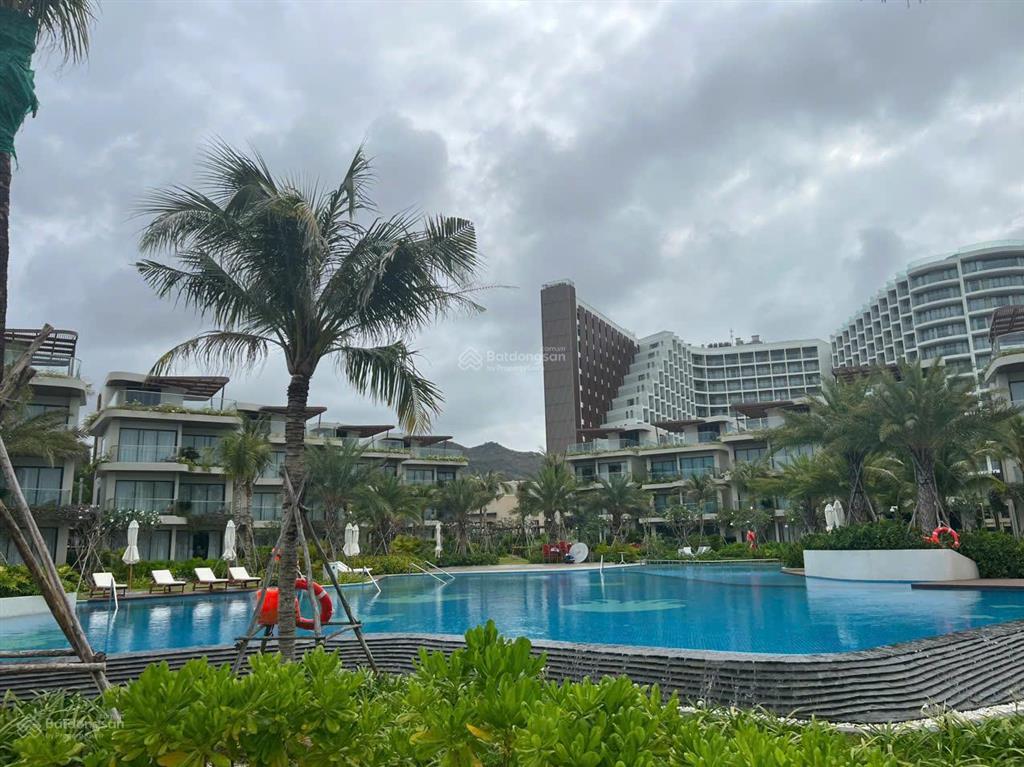 Chính chủ cần bán căn hộ charm resort long hải.
giá tốt nhất thị trường chỉ duy nhất 1 căn