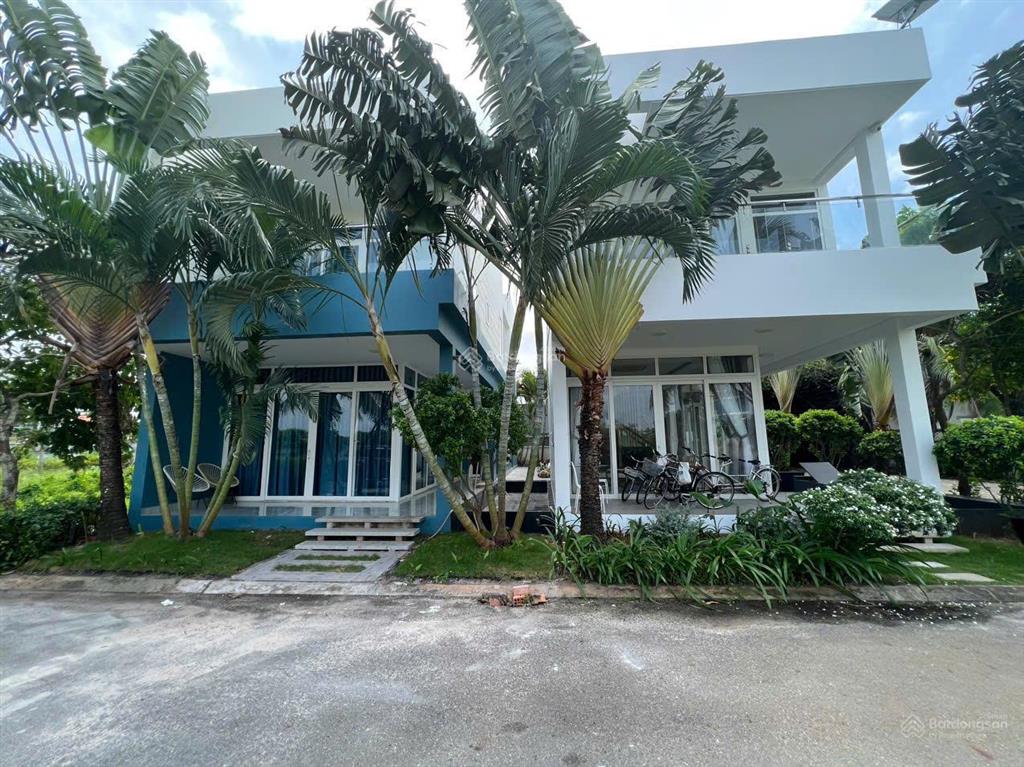Cần bán villa hồ tràm xuyên mộc, full nội thất, giá tốt đầu tư nghỉ dưỡng chỉ 4,9 tỷ