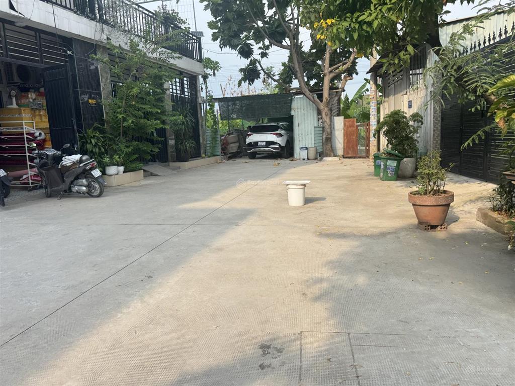 Nhà mới sổ hồng riêng ngang 5 dài 18. có thang máy. gần gò vấp ngã tư ga