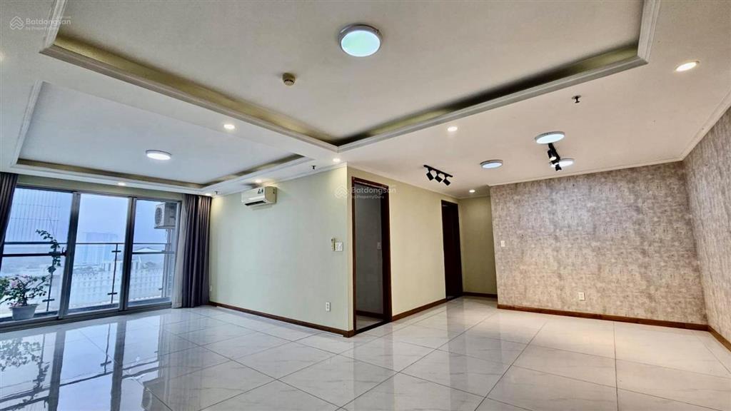 Chỉ với 14,5tr có ngay ch 121m2 3pn2wc tầng cao, view đẹp tại cosmo city quận 7.  0902 823 ***