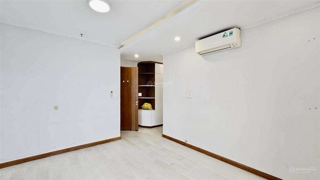 Chỉ với 14,5tr có ngay ch 121m2 3pn2wc tầng cao, view đẹp tại cosmo city quận 7.  0902 823 ***