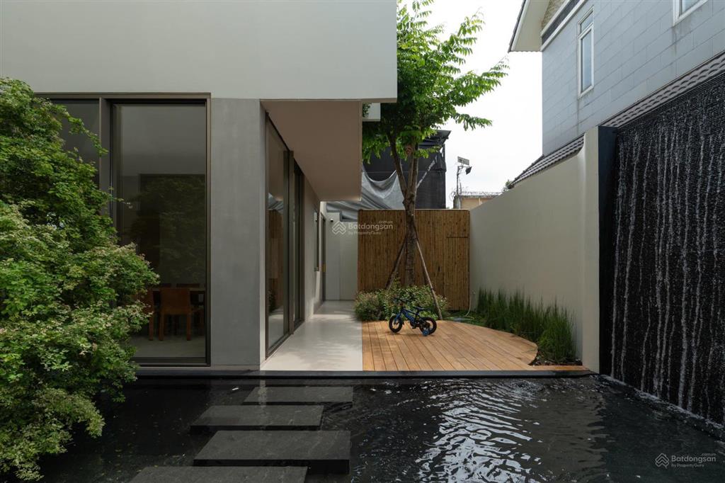 Chỉ với 80tỷ sỡ hữu ngay kiệt tác"quiet luxury" mặt tiền 16,5m ngay trung tâm quận 2.  0902 823 ***