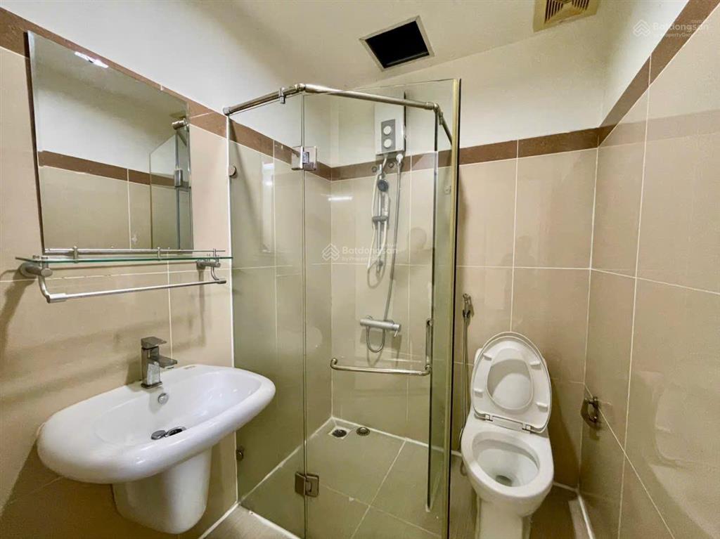 Chỉ với 10 triệu có ngay ch 161m2 3pn 4wc full nt tại cc era town đức khải quận 7.  0902 823 ***