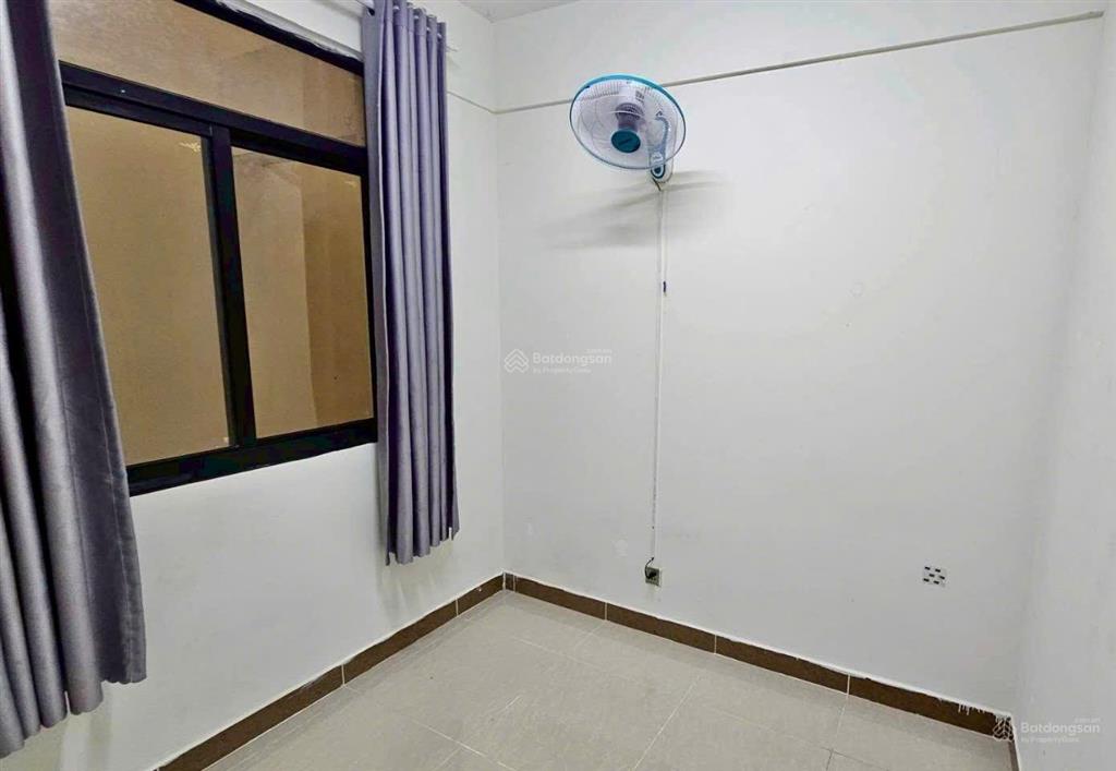 Chỉ với 10 triệu có ngay ch 161m2 3pn 4wc full nt tại cc era town đức khải quận 7.  0902 823 ***