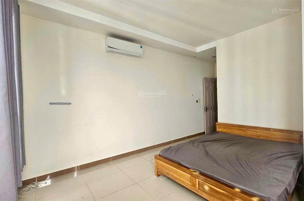 Chỉ với 10 triệu có ngay ch 161m2 3pn 4wc full nt tại cc era town đức khải quận 7.  0902 823 ***